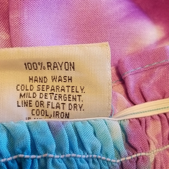 SOLD Tye dye stretch summer dress - Picture 8 of 8